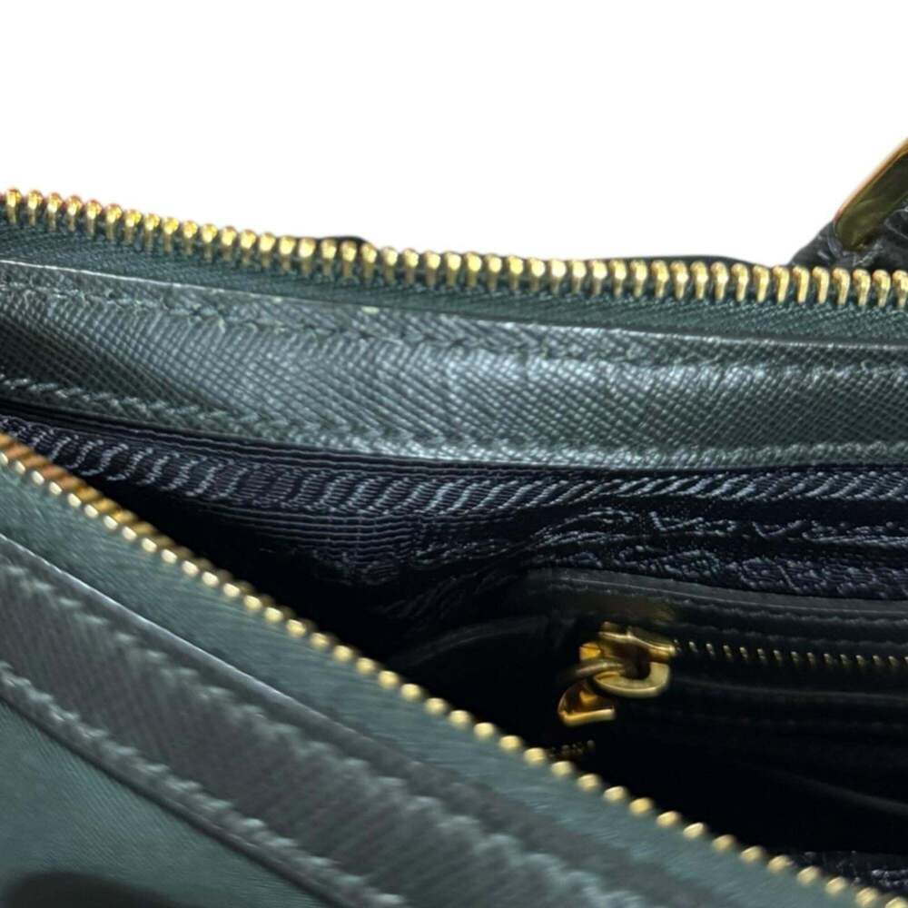 PRADA Green Shoulder Bag - Picture 7 of 16